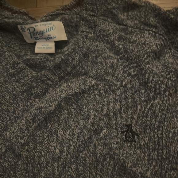 Penguin v-neck wool sweater - Picture 2 of 3